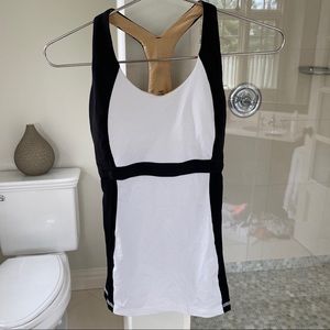 Lululemon black and white tank